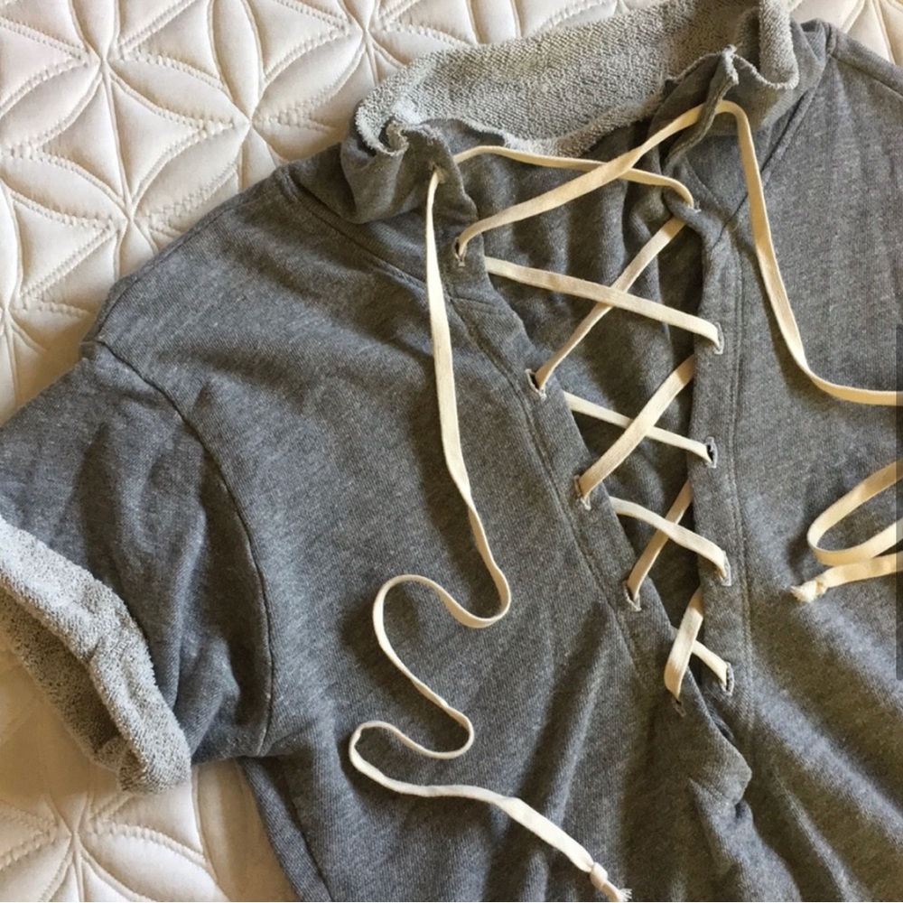 Anthropologie TLA Lace Front Short Sleeves Sweatshirt - Picture 2 of 5